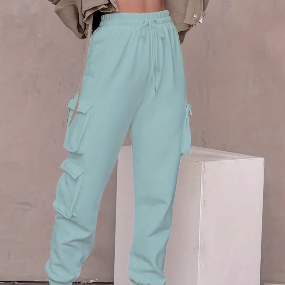 Light mint blue corgo style sweat pants x large very cute and stylish